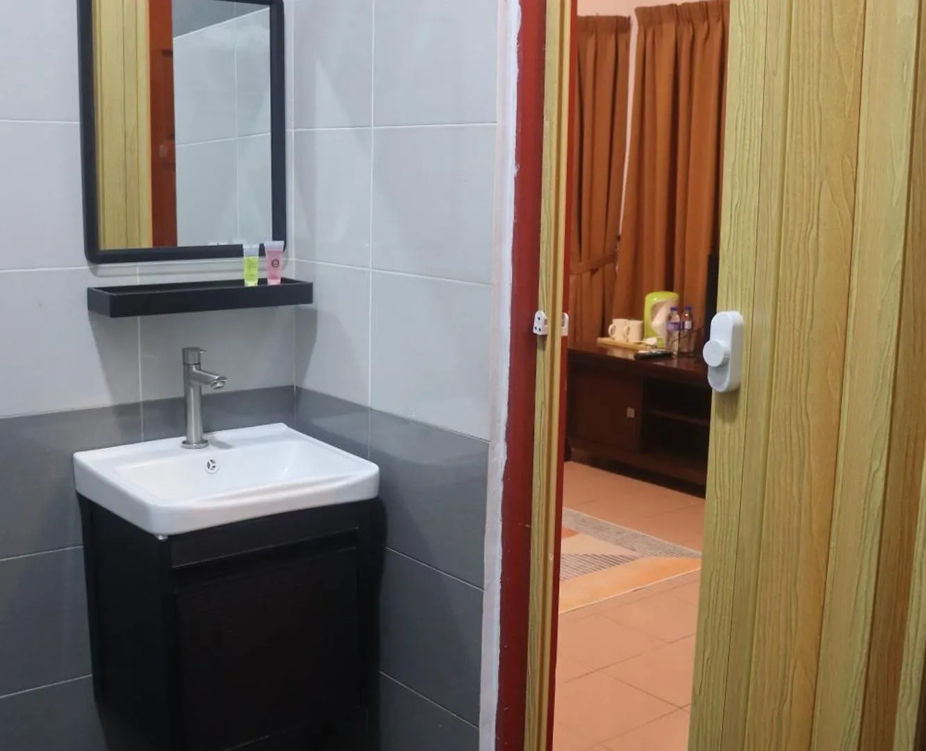 酒店 Bunga Raya Resort 巴力文打